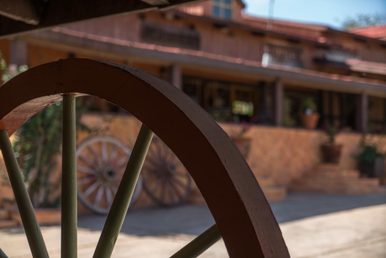 Horsepower Ranch Hotell Ensenada Exteriör bild